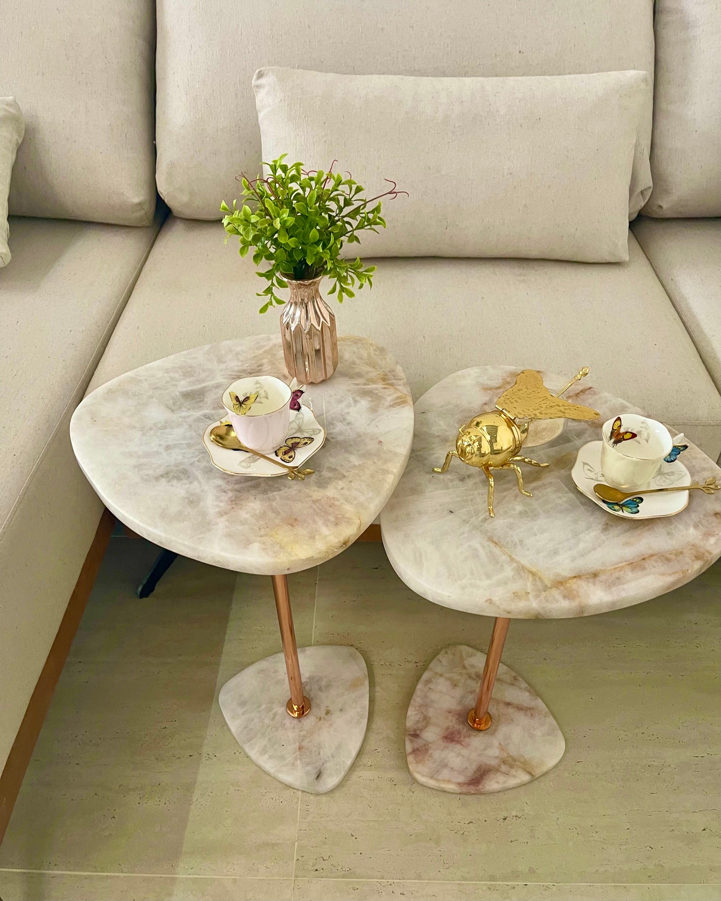 Dupla Sangiovese- Mesa Lateral Quartzito Cristallo- Rose Haste Rose Gold - 2 Mesas 55 e 60 cm