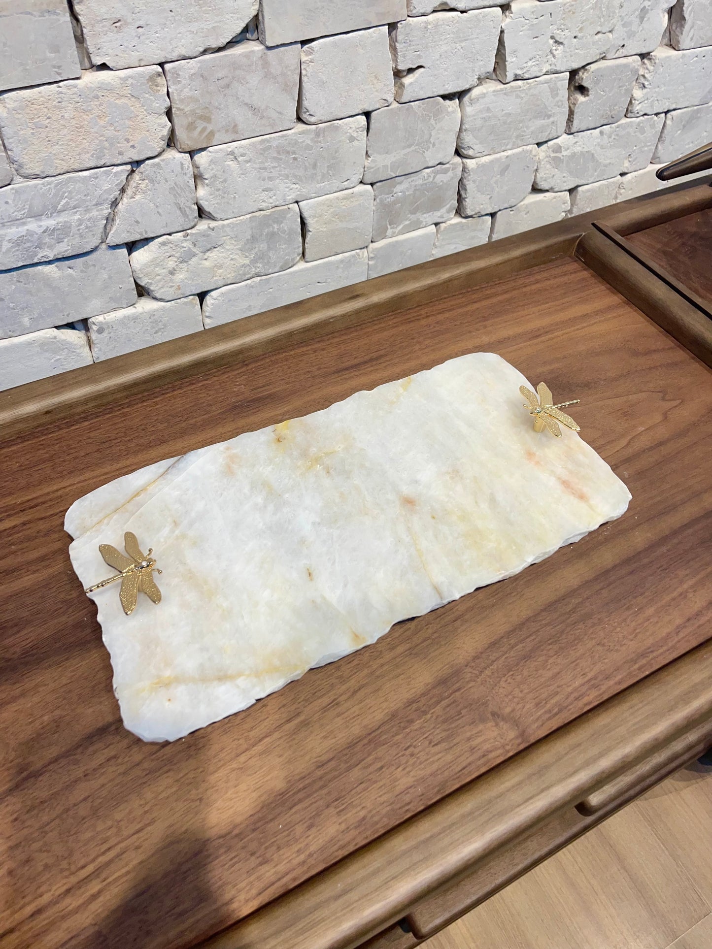 Bandeja - Quartzito Cristallo Gold com Libélulas