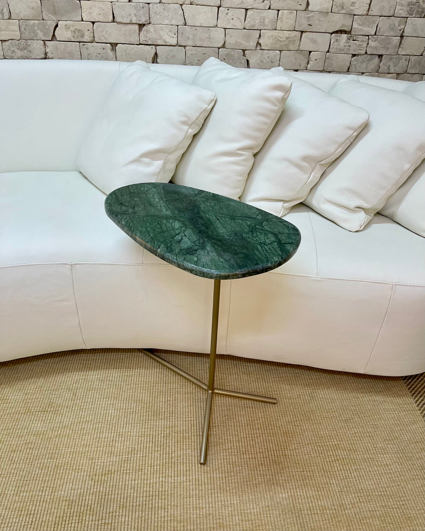 Mesa Ramos Sottile - Mármore Verde Guatemala