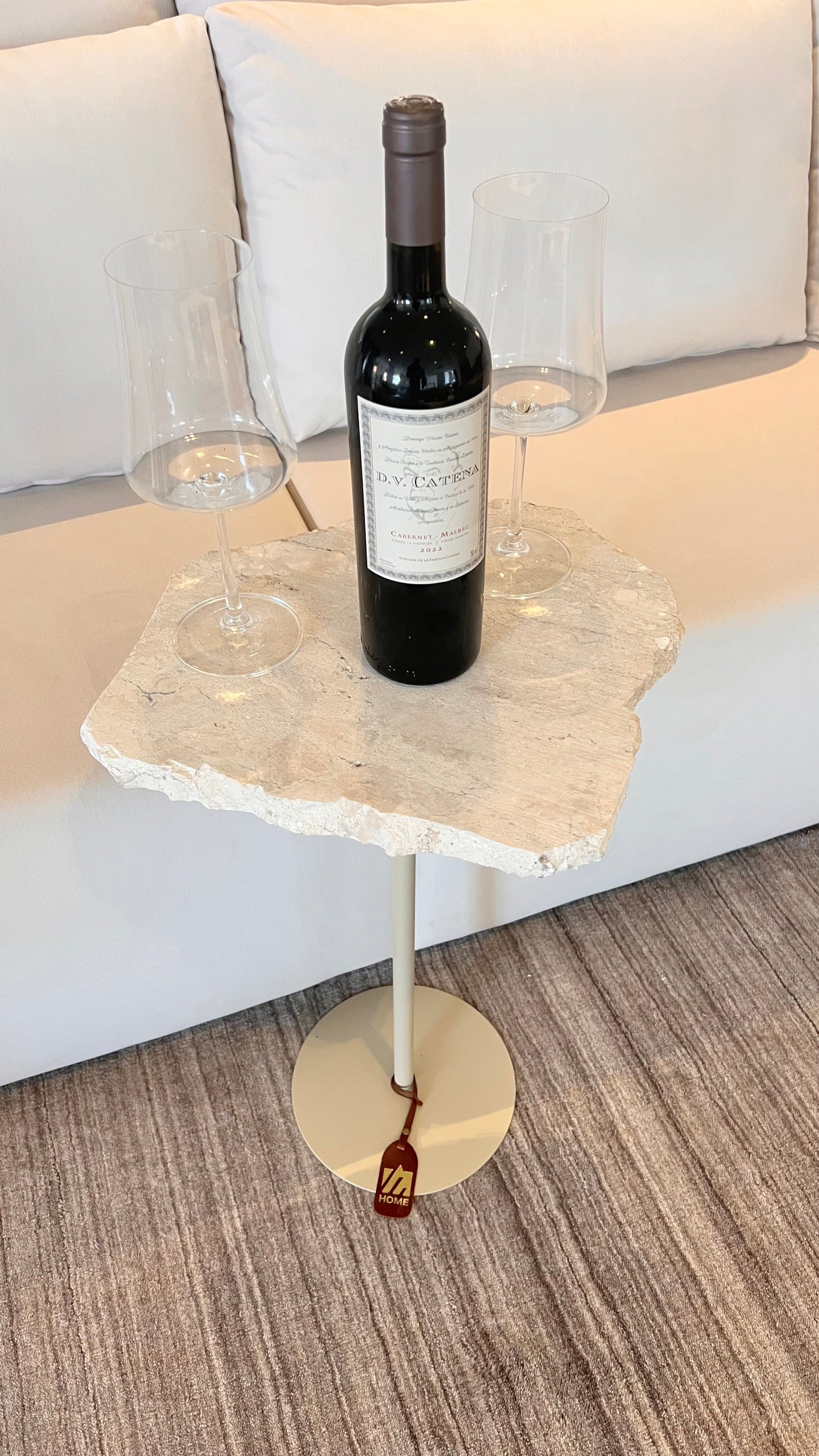 Mesa Apoio Orgânica - Mármore Travertino White Cream - Base cor Bege