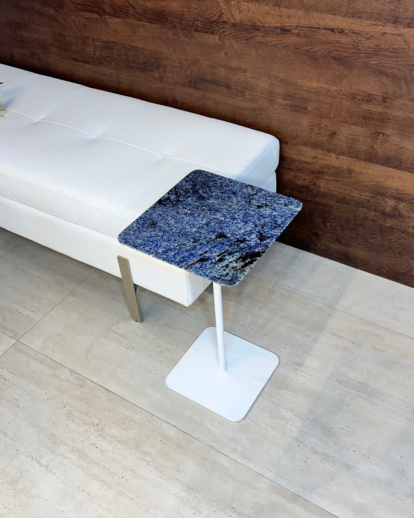 Mesa Lateral - Mármore Azul Raríssimo