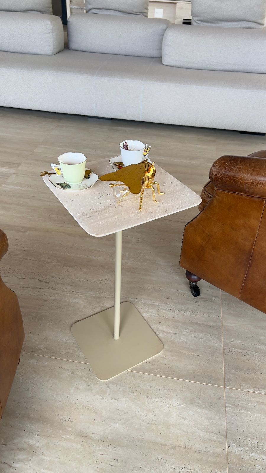 Mesa de Apoio - Travertino Romano Quadratto