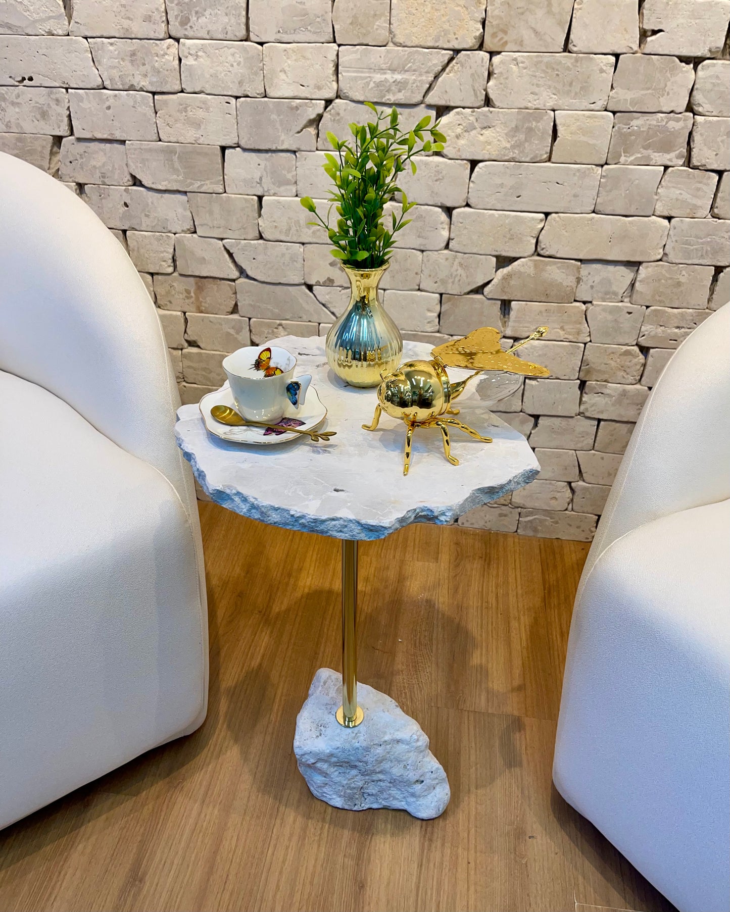 Mesa de Apoio - Orgânica Pietra - Mármore Travertino White Cream Legítimo - Haste cor Dourada