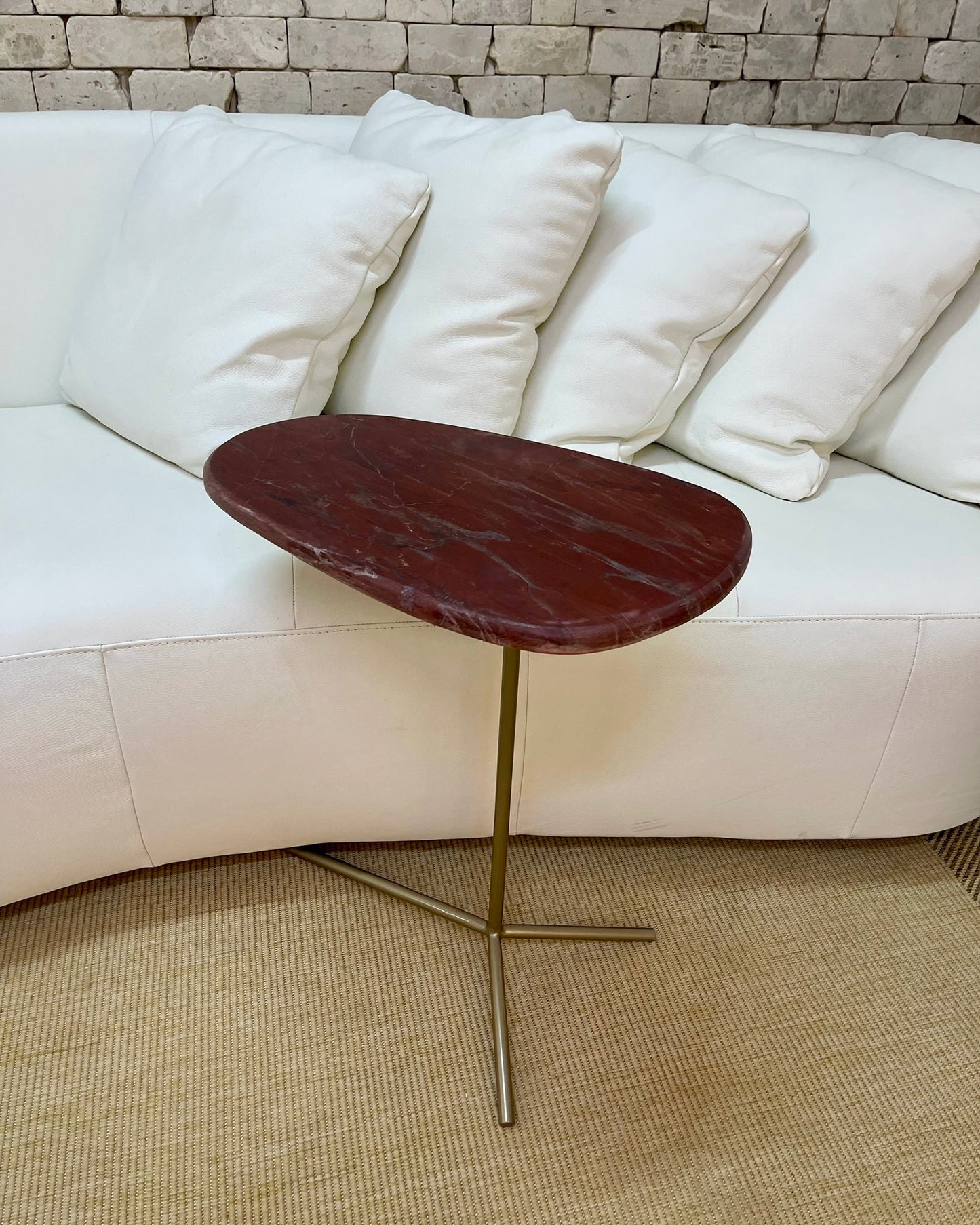 Mesa Ramos Sottile - Mármore Vermelho Napoleon