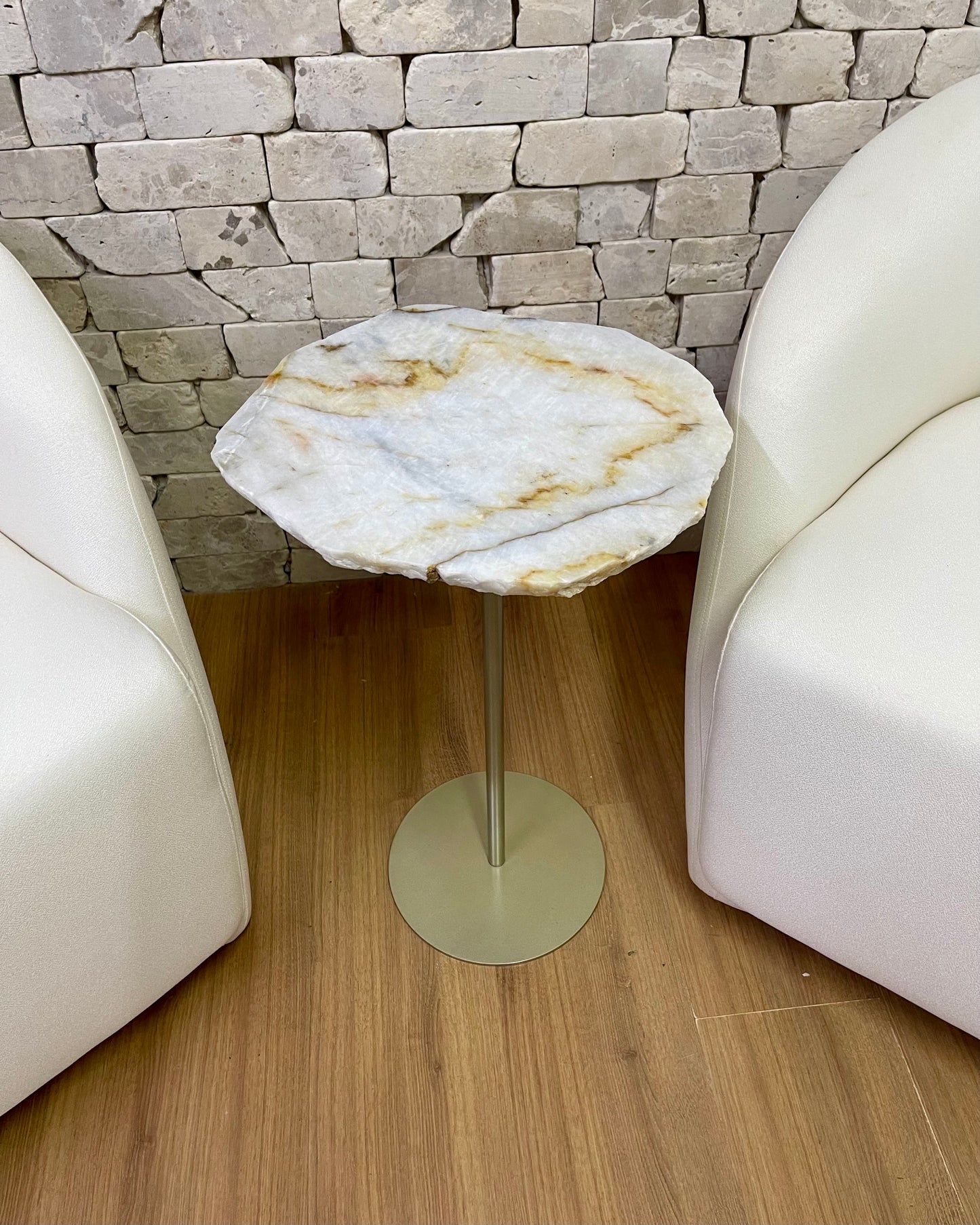 Mesa de Apoio - Cristallo Gold Orgânico / Base cor Champanhe
