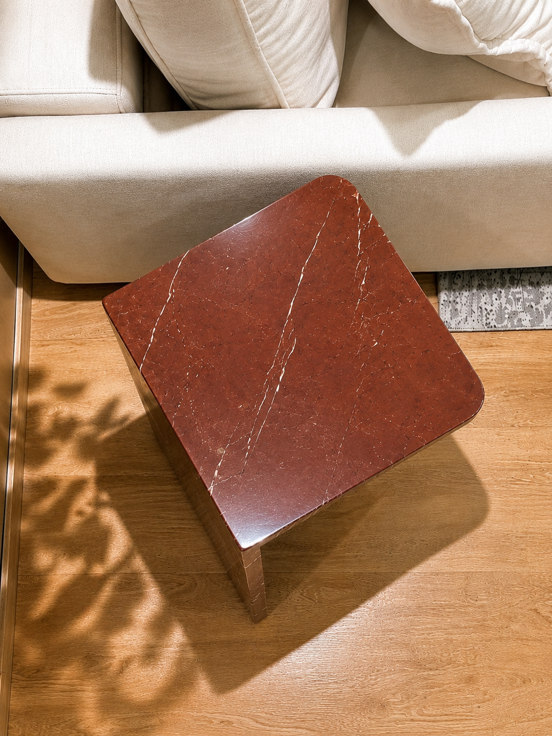 Mesa Lateral Bélgica - Mármore Vermelho Napoleon
