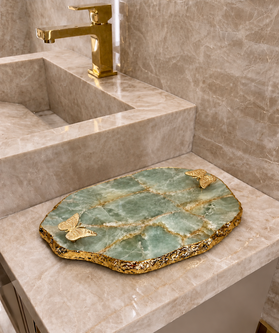 Platter Quartzito Verde Esmeralda |com Bordas Folheadas a Ouro 24k - Borboletas