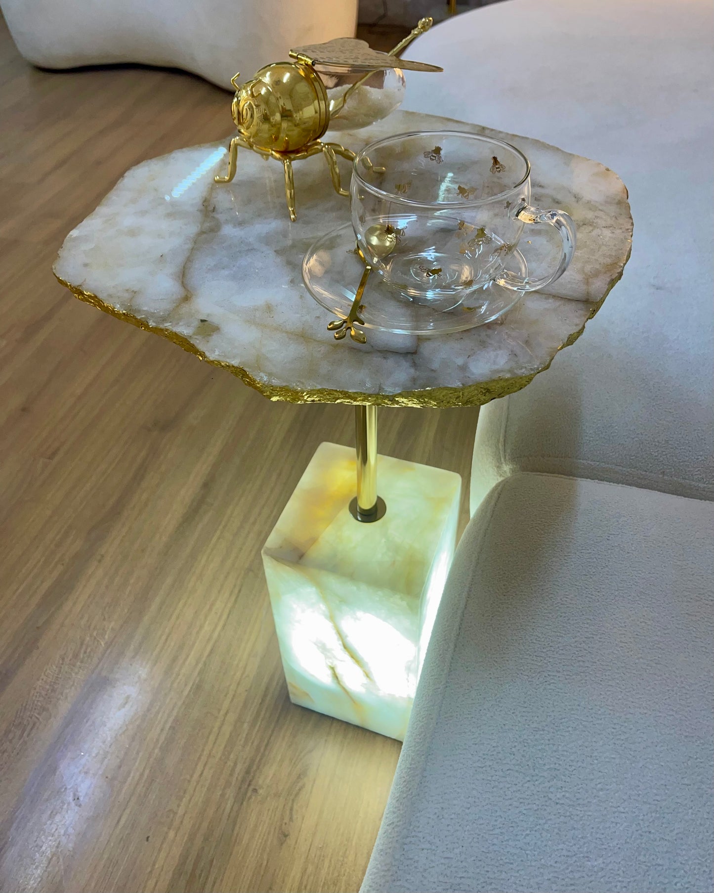 Luminária Quartzito Crystallus Gold (Folheado a Ouro) - Majestic