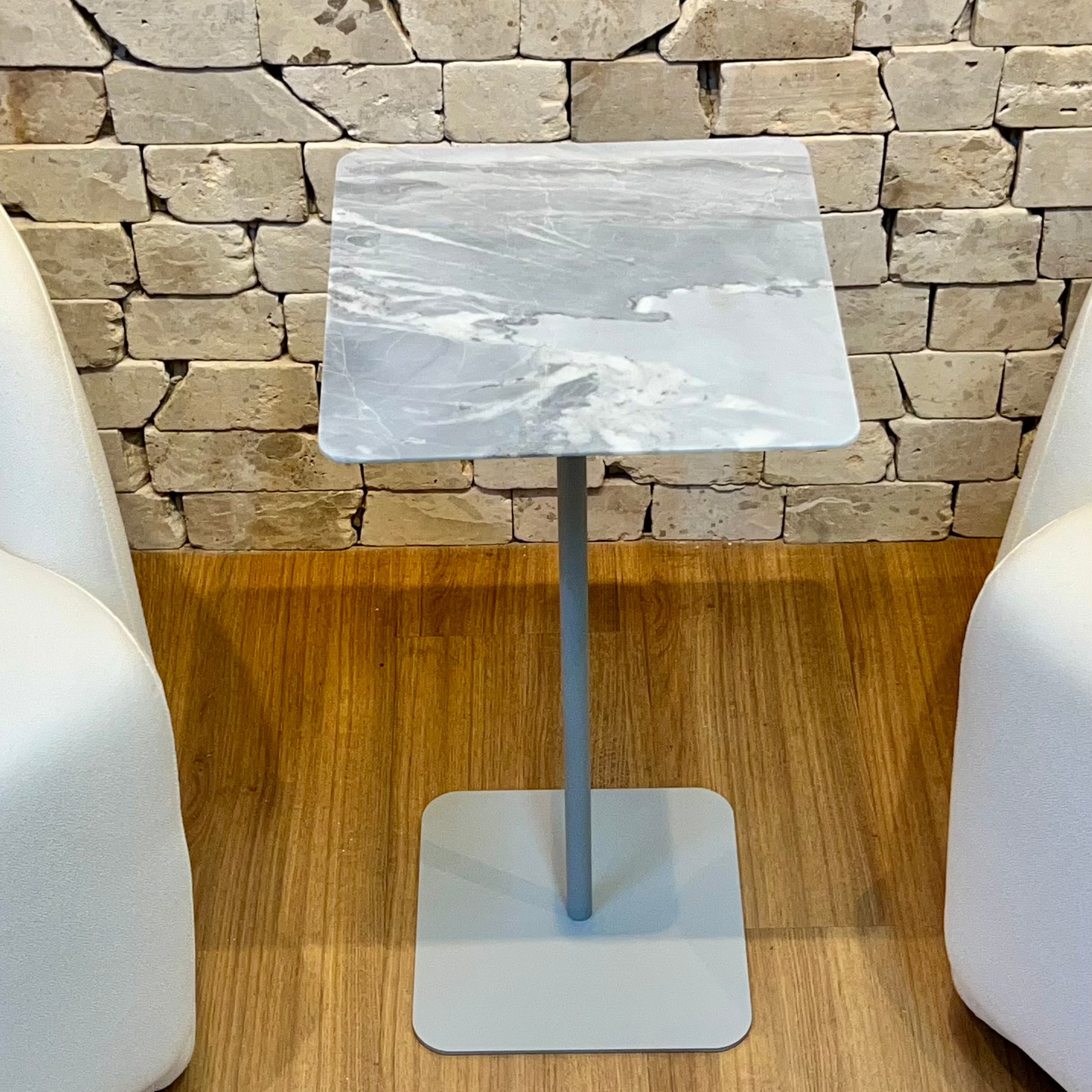 Mesa de Apoio  - Mármore Grigio Vulcano - Quadrada
