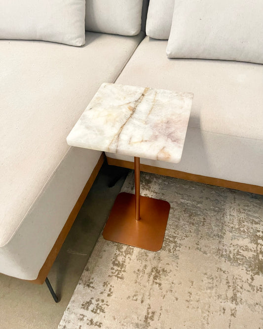 Mesa Lateral - Quartzito Krystallus Rose - Quadrada
