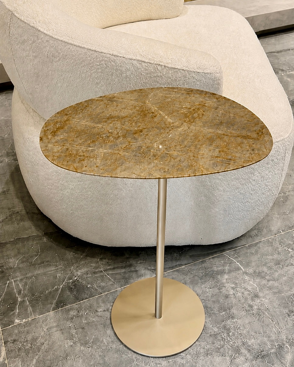 Mesa de Apoio - Tulipa Mármore Oro Perlatto- Base com Champanhe