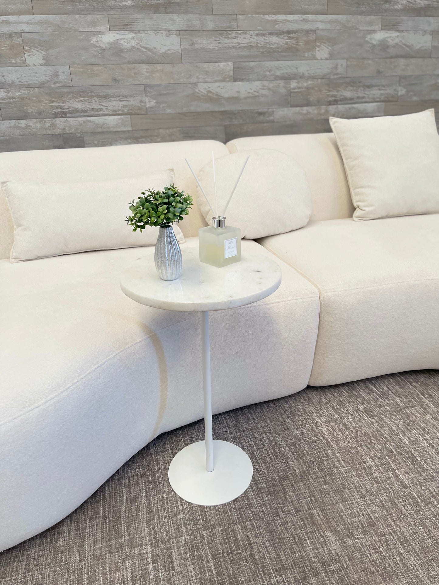 Linha Zera - Mármore Calacatta Michelângelo- Base cor Branca