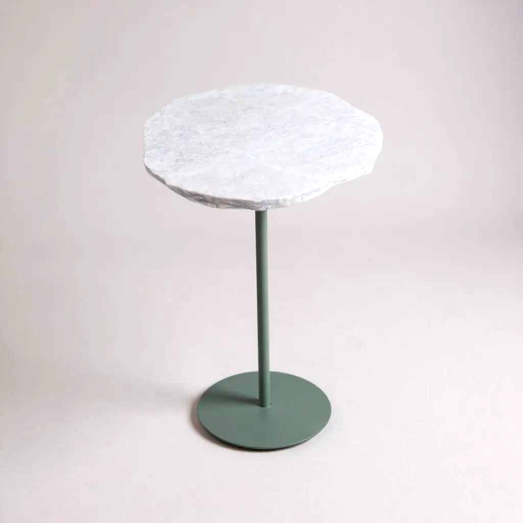 Mesa Lateral - Orgânica Mármore Calacatta - Base cor Verde