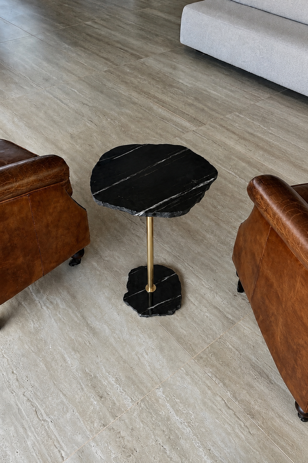 Mesa Lateral - Mármore Nero Striatto