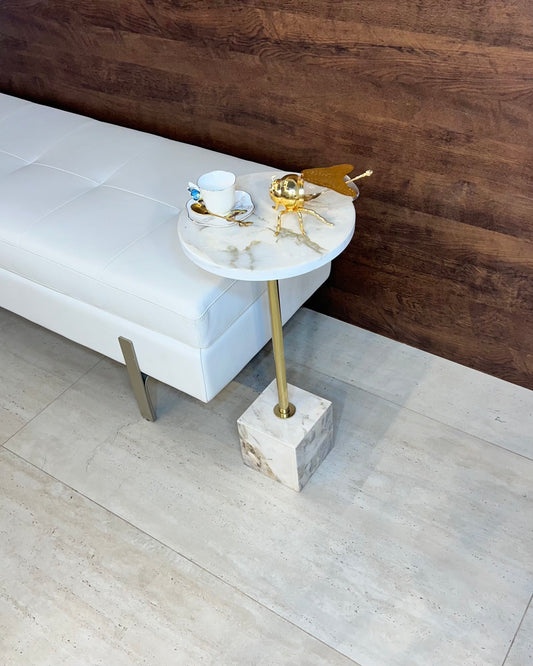 Mesa Lateral - Mármore Calacatta - 55 Cm de Altura/ Peça Única