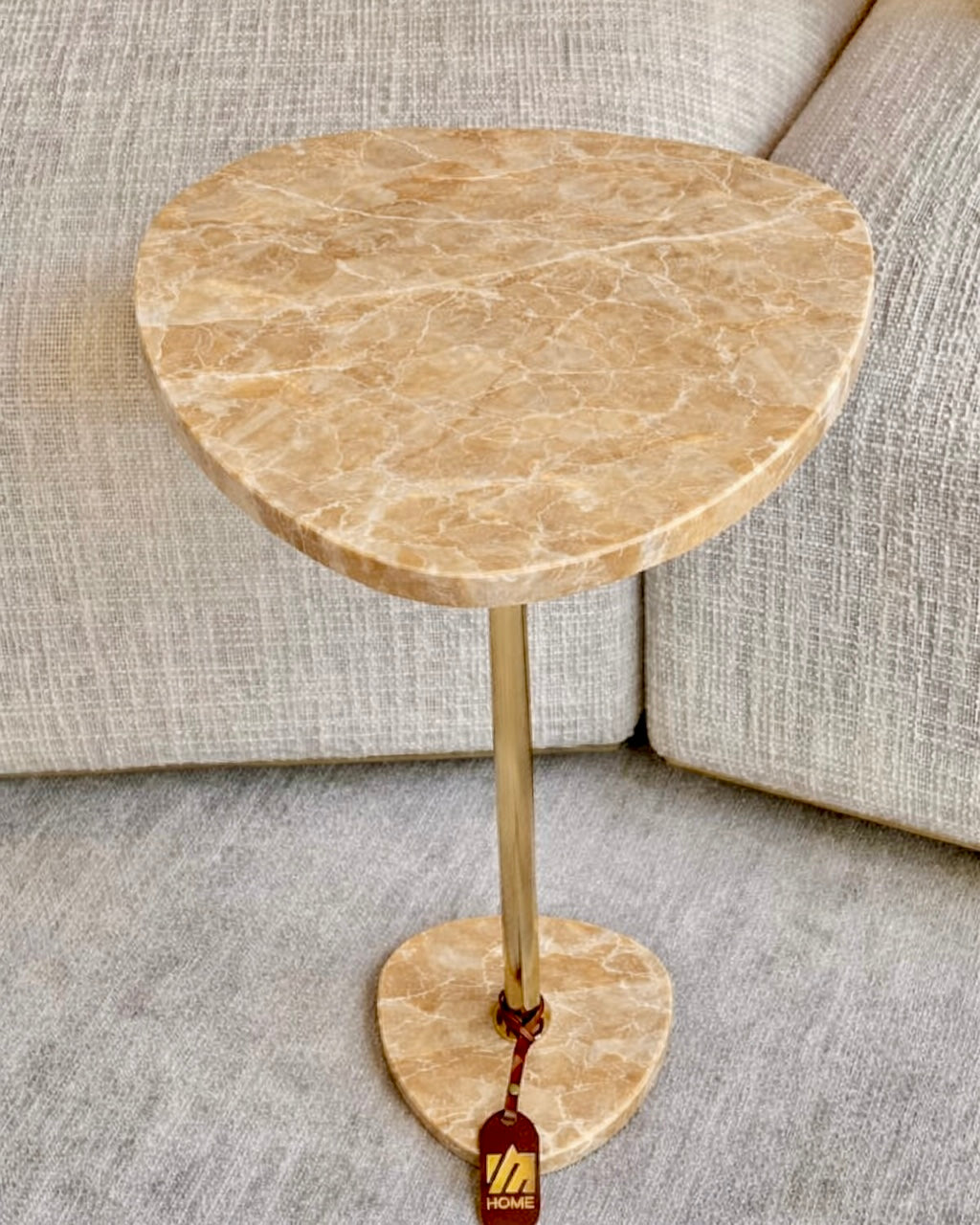 Mesa de Apoio Sangiovese - Mármore Oro Perlatto - Edição Especial - Haste cor Dourada - Textura Polida