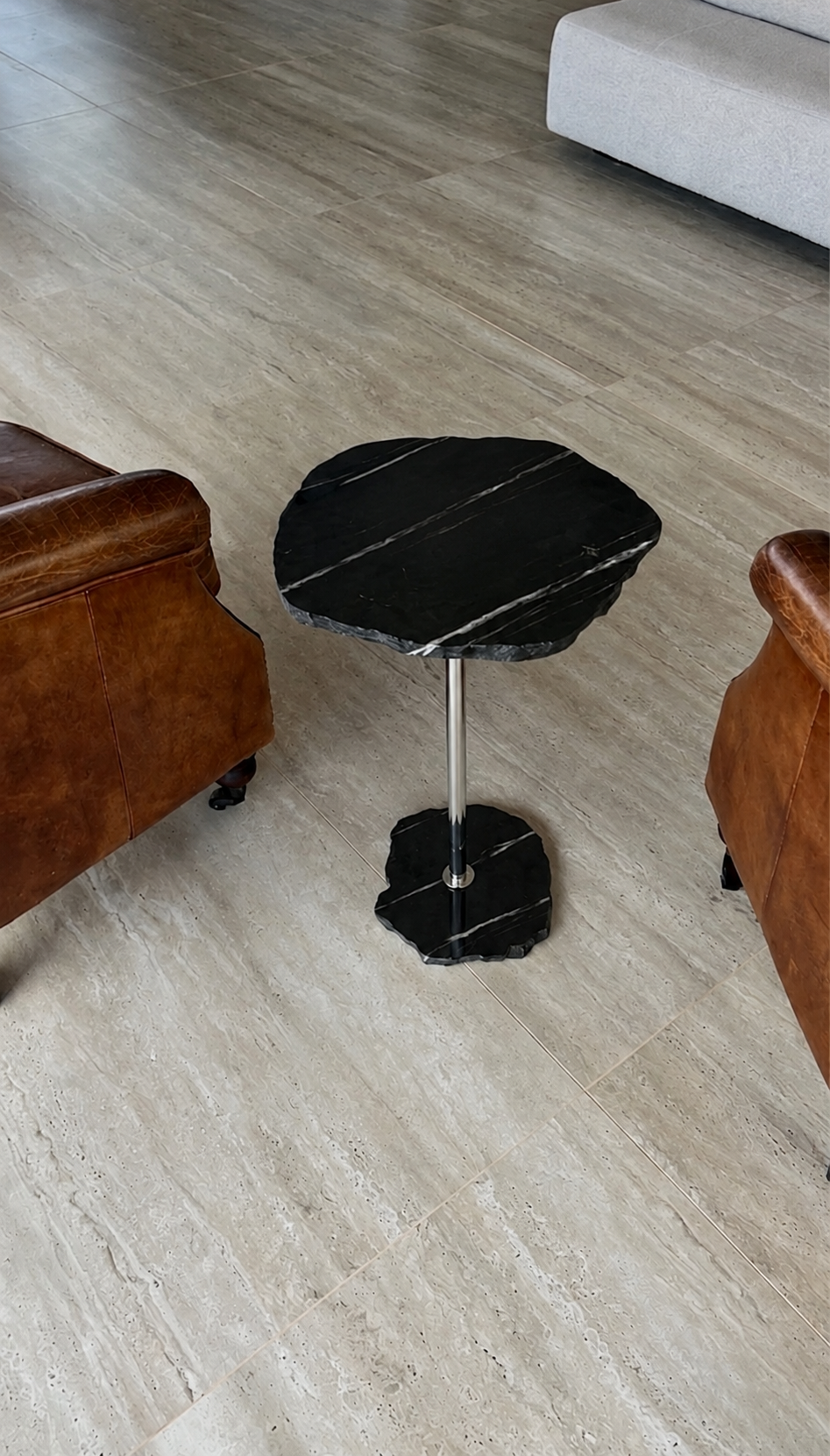 Mesa Lateral - Mármore Nero Striatto