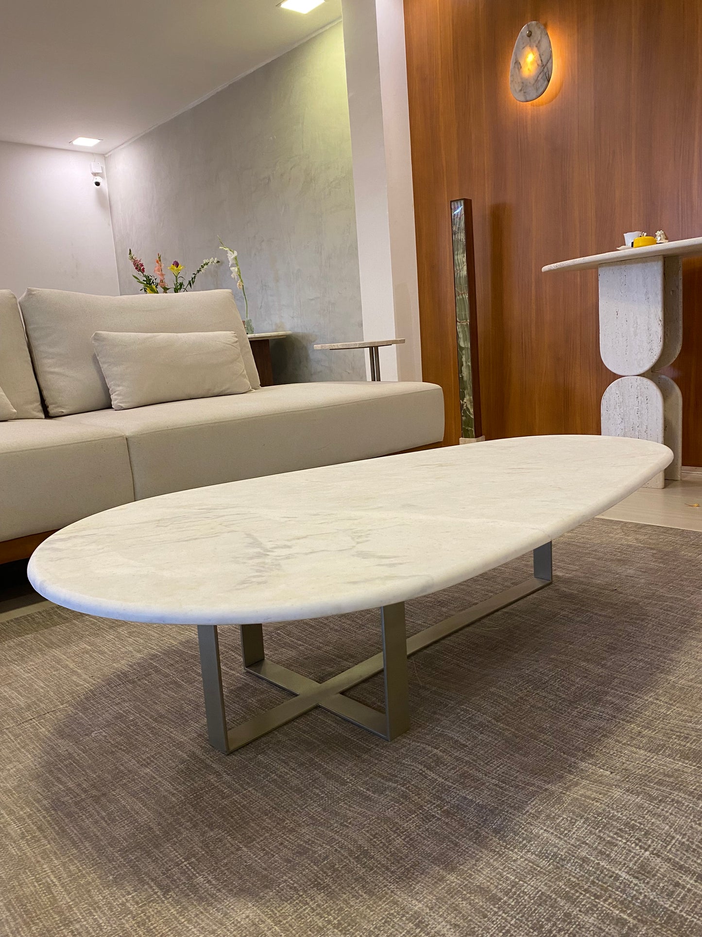 Mesa de Centro Wine Mármore Calacatta - Base Santini - Inox Inoxidável