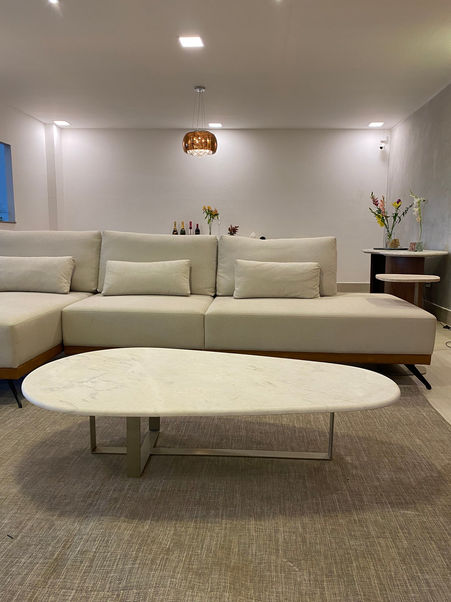 Mesa de Centro Wine Mármore Calacatta - Base Santini - Inox Inoxidável