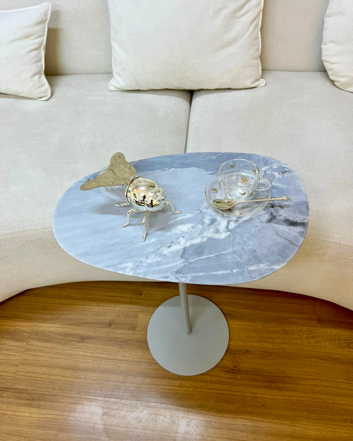 Mesa - Lateral Tulipa Mármore Grigio Vulcano - Textura Levigado (Sem Brilho)