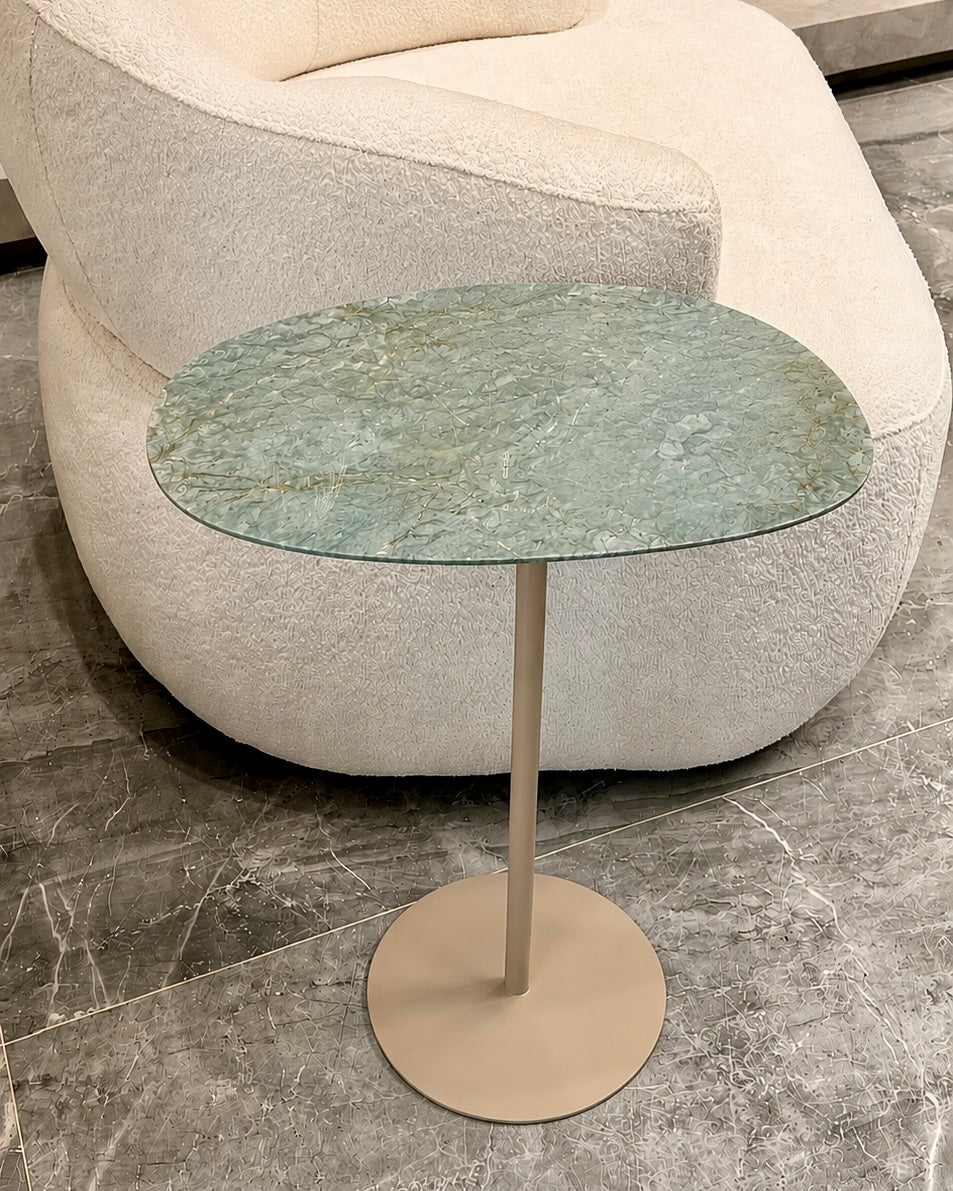 Mesa - Lateral Tulipa - Quartzito Verde Esmeralda | Base Cor Marfim