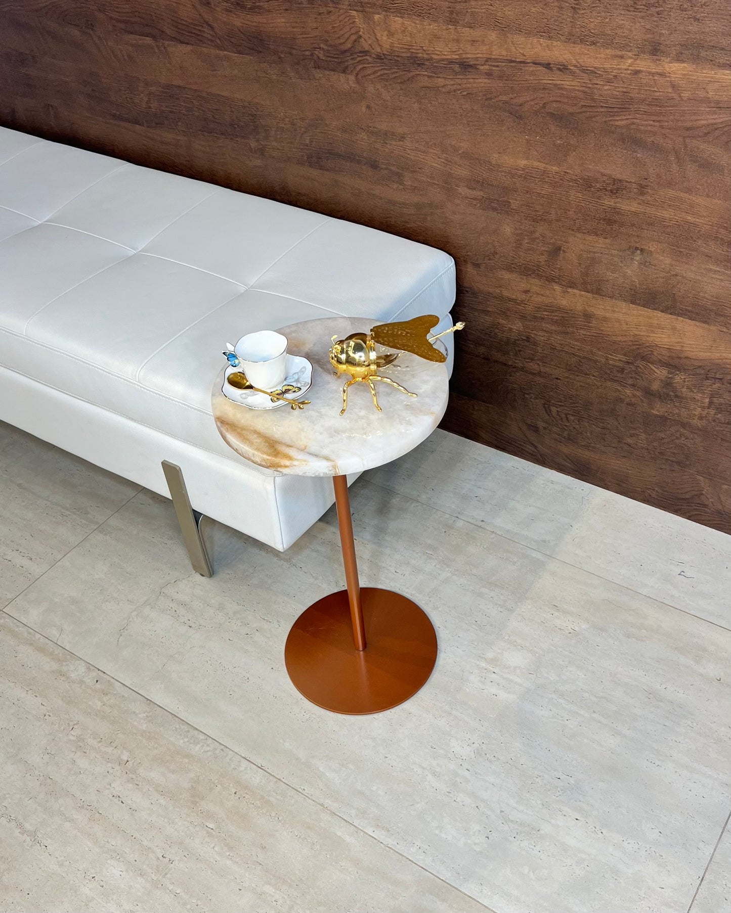 Mesa Lateral - Cristallus Rose / 55 Cm de Altura/ Peça Única