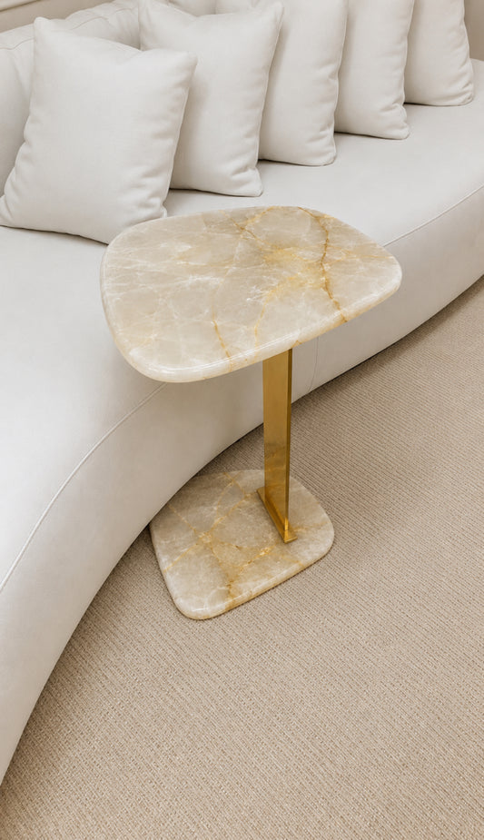 Linha Concha - Mesa Pérola - Önix Cristallo Gold | Haste em Folha de Ouro 24K