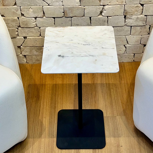 Mesa Quadratto Mármore Calacatta - Base cor Preta