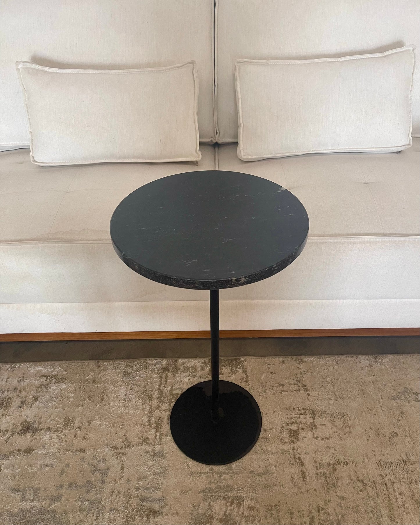 Linha Zera - Mármore Diamante Negro - Base Preta